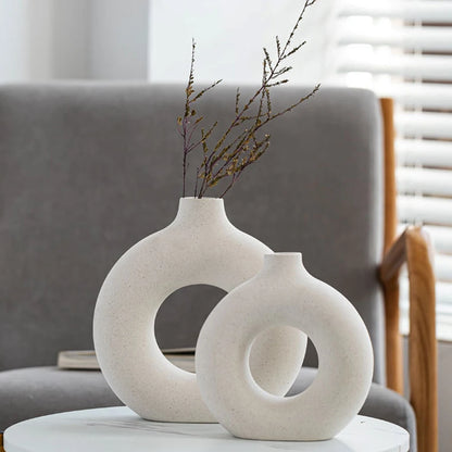 More • Lifey - Circular Hollow Ceramic Vase